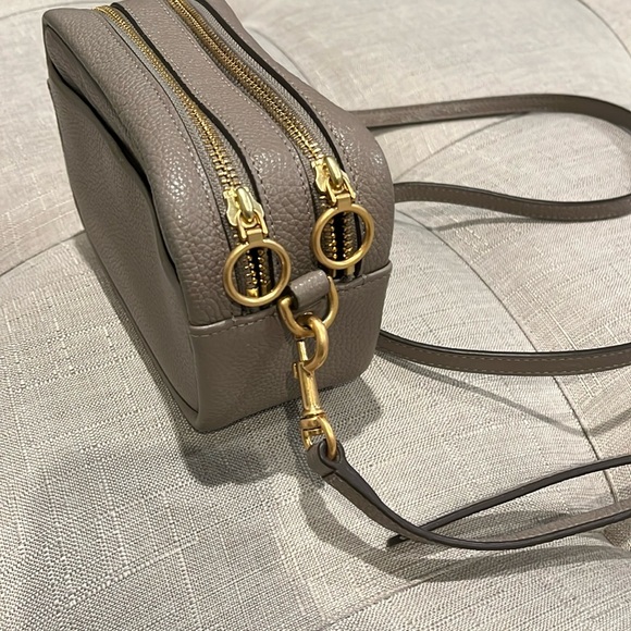 Tory Burch | Perry Bombe Mini
Bag | Gray Heron - Picture 3 of 6